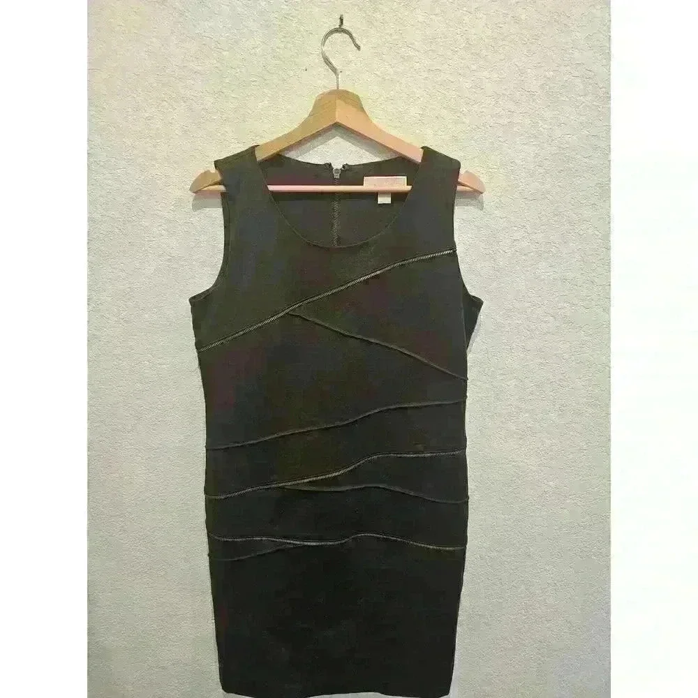 Michael Kors Brown stretch Zipper accent dress. SZ 10.